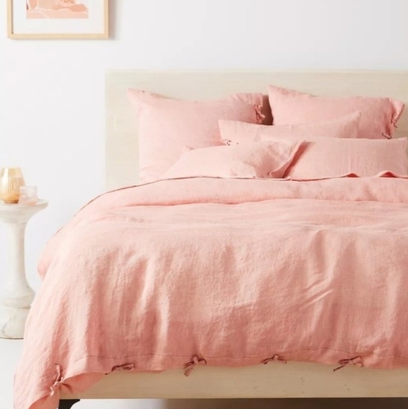 Anthropologie Harmony 100% Hemp Pink Queen Duvet Cover, Retail Price $200.00US - Picture 1 of 15